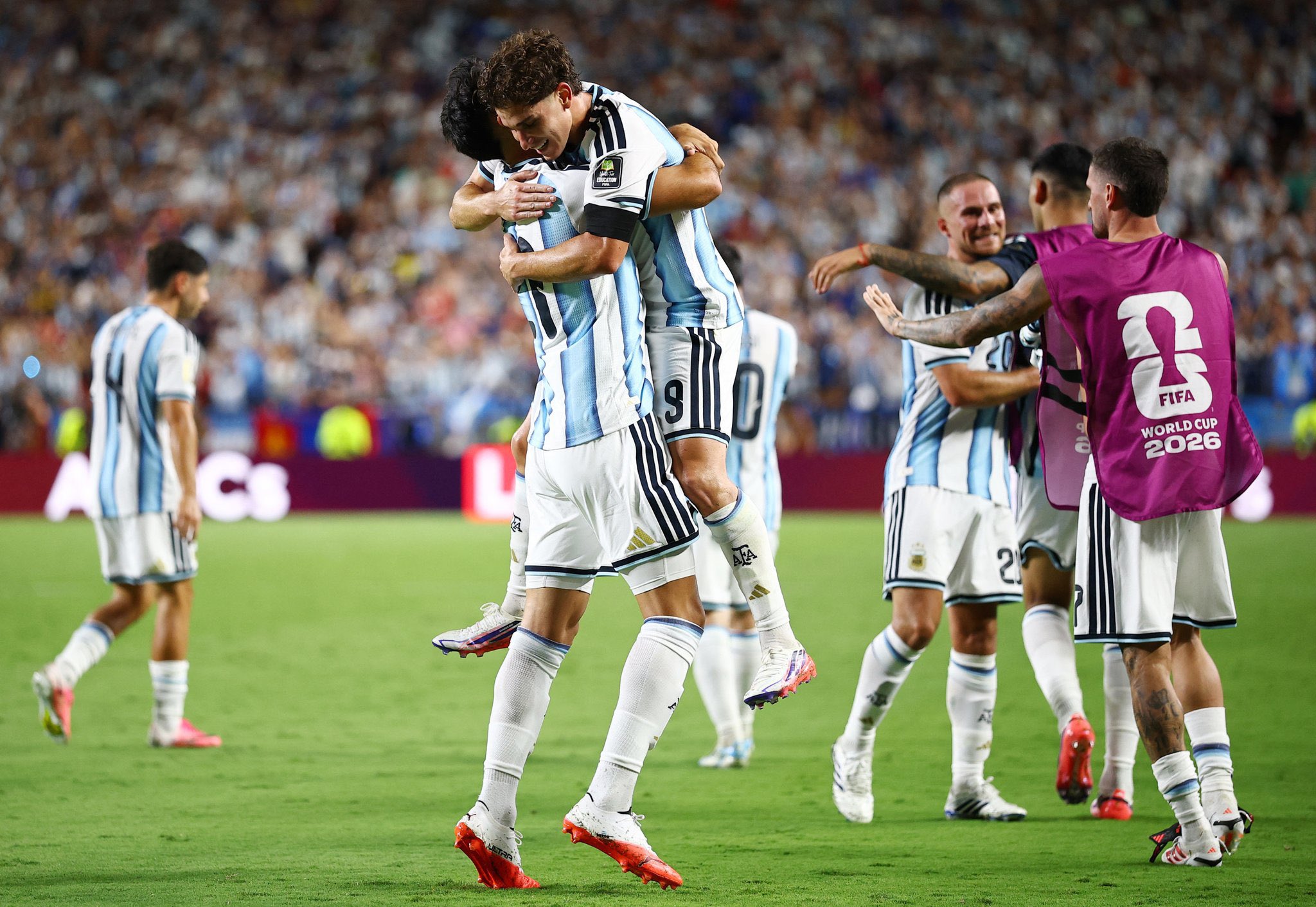 الأرجنتين تتأهل إلى نصف نهائي مونديال 2026 بثلاثية سويسرا